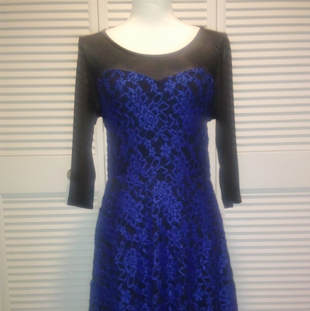 DRESS (NEW/BRAND NAME)
